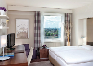 SLR Berlin Estrel Zimmer