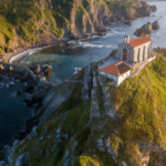 Journaway Spanien Norden Strand Kirche