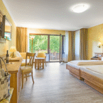 Reisen Aktuell Weihnachten Schwarzwald Moenchs Waldhotel Doppelzimmer Komfort