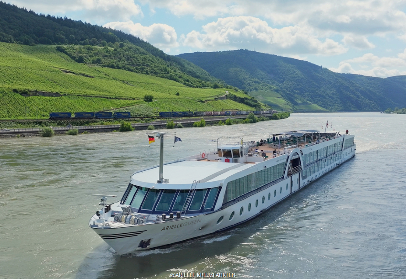 Reisen Aktuell Arielle Queen Donauromantik Pur