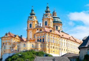 Reisen Aktuell Arielle Queen Donauromantik Pur Stift Melk