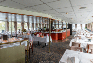 Reisen Aktuell Arielle Queen Panoramarestaurant