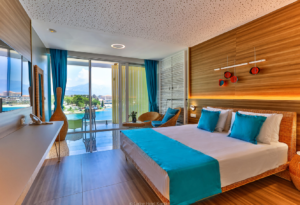 Reisen Aktuell Montenegros Küstenschätze Carine Hotel Kumbor Doppelzimmer Meerblick