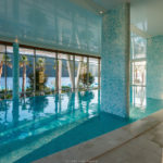 Reisen Aktuell Montenegros Küstenschätze Carine Hotel Kumbor Innenpool