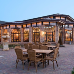 Reisen Aktuell Ostfriesland Wangerland Resort Restaurant Terrasse