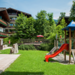 Reisen Aktuell Salzburger Land Wagrain Hotel Kirchboden Spielplatz
