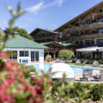 Reisen Aktuell Tirol Alpbachtal Hotel Pirchnerhof Von Außen