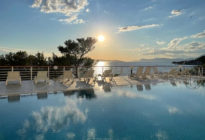 ReisenAktuell Kroatien Höhepunkte Dalmatiens Hotel Außenpool