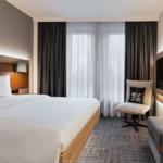 Reisen Aktuell Berlin Moxy Berlin Humboldhain Park Doppelzimmer Beispiel