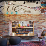 Reisen Aktuell Berlin Moxy Berlin Humboldhain Park Kaminlounge