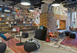 Reisen Aktuell Berlin Moxy Berlin Humboldhain Park Loungebereich