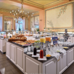 Reisen Aktuell Unterfranken Grand Hotel Kaiserhof Victoria Frühstücksbuffet
