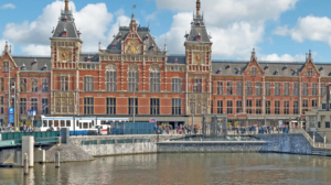 Trendtours Rhein Ins Blütenmeer Amterdam Bahnhof