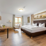 Reisen Aktuell Bischofsmais Wagners Hotel Wastelsäge Familienzimmer Beispiel