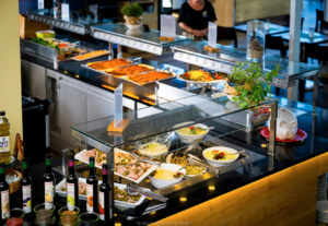 Reisen Aktuell Ostsee Ostseehotel Midgard Restaurant Spitzbergen Buffet