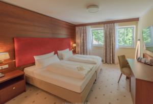 ReisenAktuell Bayerischer Wald Robenstein Aktivhotel Junior Suite Beispiel