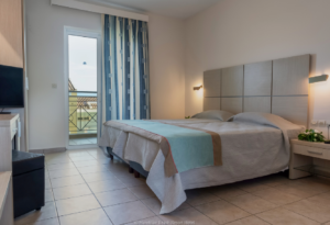 ReisenAktuell Korfu Mareblue Beach Resort Hotel Doppelzimmer Gartenblick Beispiel