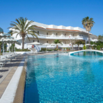 ReisenAktuell Rhodos Hotel Niriides Außenbereich