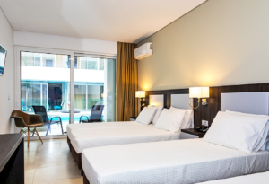 ReisenAktuell Zakynthos Hotel White Olive Premium Laganas Familienzimmer Beispiel