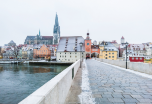 Reisen Aktuell Silvester In Regensburg Steinerne Brücke