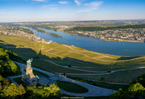 Reisen Aktuell Arielle Royal Rhein In Flammen Niederwalddenkmal