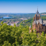 Reisen Aktuell Arielle Royal Rhein In Flammen Schloss Drachenburg Reisen Aktuell Arielle Royal Rhein In Flammen Schloss Drachenburg