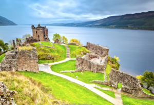 ReisenAktuell Schottland Loch Ness Urquhart Castle